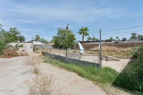 Exterior - 2930 E Granada Rd, Phoenix, AZ 85008 photo 3 of 5