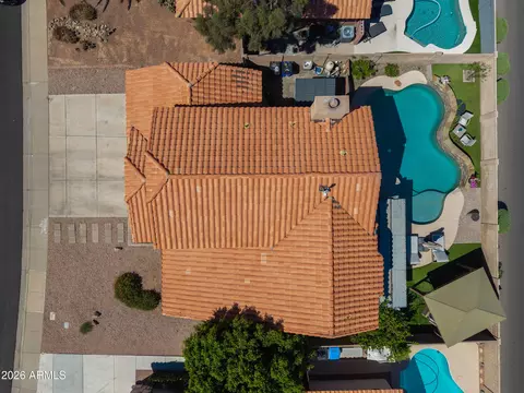 View/Area - 466 W Smoke Tree Rd, Gilbert, AZ 85233 photo 2 of 5