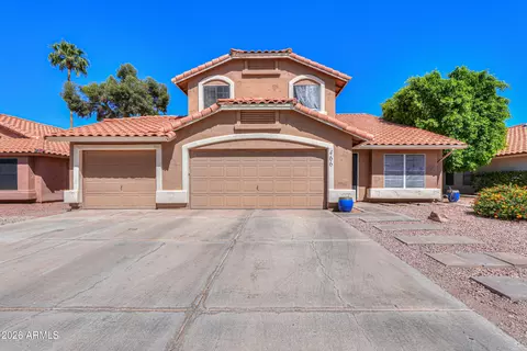 Exterior - 466 W Smoke Tree Rd, Gilbert, AZ 85233 photo 3 of 8