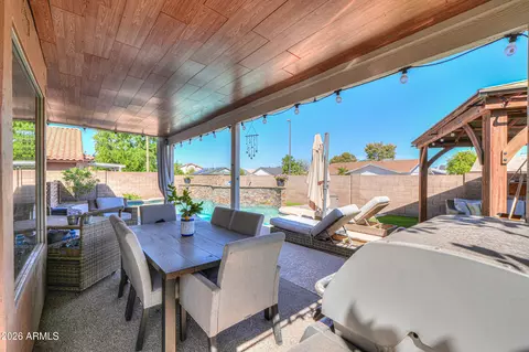 Exterior - 466 W Smoke Tree Rd, Gilbert, AZ 85233 photo 4 of 8