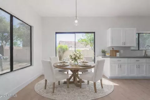 Dining - 4437 E Bluefield Ave, Phoenix, AZ 85032 photo 1 of 1
