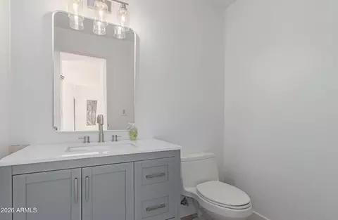 Bath - 4437 E Bluefield Ave, Phoenix, AZ 85032 photo 2 of 8