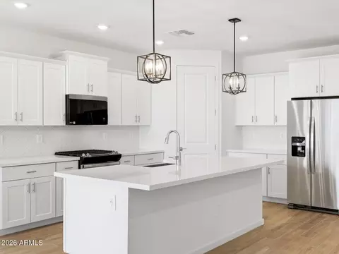 8439 W Saratoga Way, Florence, AZ 85132