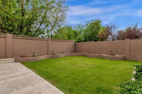 Exterior - 6309 N 4th Dr, Phoenix, AZ 85013 photo 7 of 10