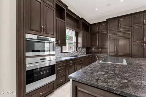 Kitchen - 6309 N 4th Dr, Phoenix, AZ 85013 photo 4 of 4