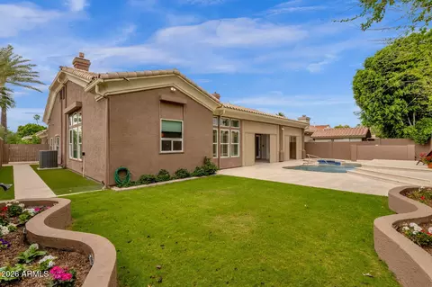 Exterior - 6309 N 4th Dr, Phoenix, AZ 85013 photo 9 of 10