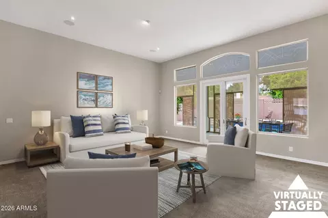 Living - 6309 N 4th Dr, Phoenix, AZ 85013 photo 2 of 8