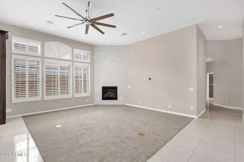 Living - 6309 N 4th Dr, Phoenix, AZ 85013 photo 5 of 8