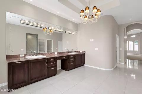 Bath - 6309 N 4th Dr, Phoenix, AZ 85013 photo 2 of 7