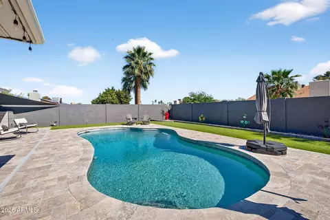 Exterior - 2249 E Mercer Ln, Phoenix, AZ 85028 photo 4 of 12