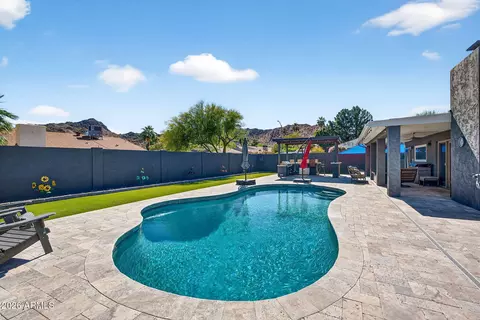 Exterior - 2249 E Mercer Ln, Phoenix, AZ 85028 photo 5 of 12