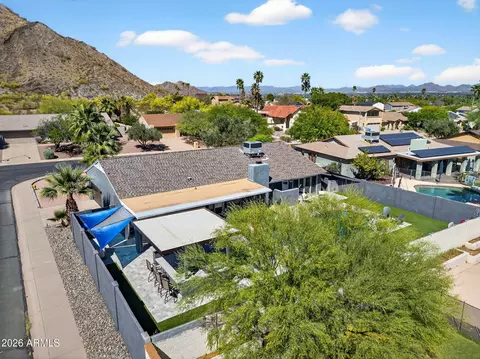 View/Area - 2249 E Mercer Ln, Phoenix, AZ 85028 photo 11 of 19