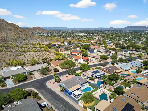 View/Area - 2249 E Mercer Ln, Phoenix, AZ 85028 photo 17 of 19