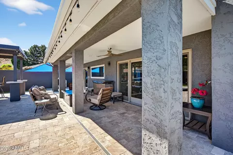 Exterior - 2249 E Mercer Ln, Phoenix, AZ 85028 photo 8 of 12
