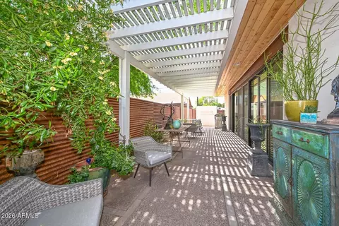 Exterior - 2109 E Virginia Ave, Phoenix, AZ 85006 photo 3 of 8