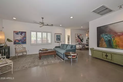 Living - 2109 E Virginia Ave, Phoenix, AZ 85006 photo 1 of 2