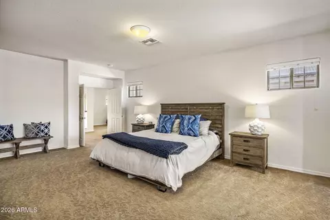Bedroom - 3980 E Robin Ln, Phoenix, AZ 85050 photo 1 of 3