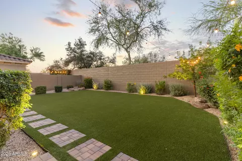 Exterior - 3980 E Robin Ln, Phoenix, AZ 85050 photo 3 of 6
