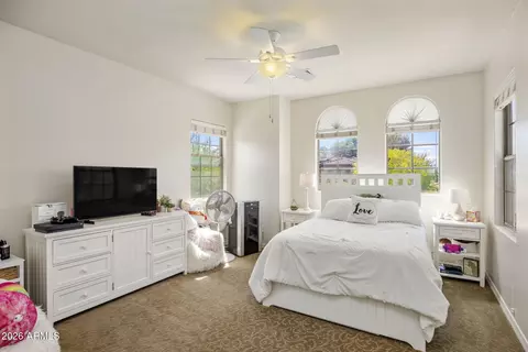 Bedroom - 3980 E Robin Ln, Phoenix, AZ 85050 photo 3 of 3
