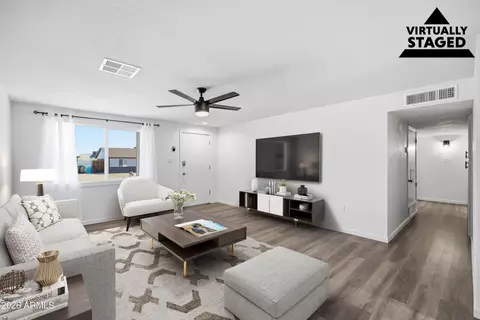 Living - 3620 E Ludlow Dr, Phoenix, AZ 85032 photo 4 of 6
