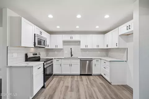 Kitchen - 3620 E Ludlow Dr, Phoenix, AZ 85032 photo 1 of 4