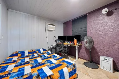 Bedroom - 1011 W 5th Ave, Apache Junction, AZ 85120 photo 6 of 6