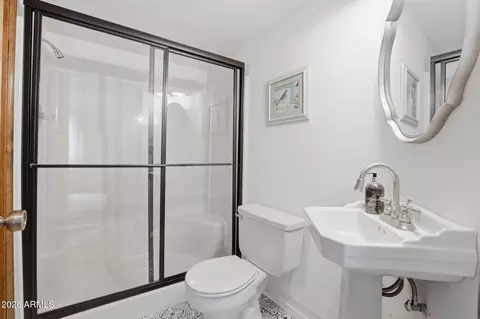 Bath - 1103 E Pineview Cir, Payson, AZ 85541 photo 1 of 3