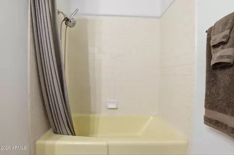 Bath - 1103 E Pineview Cir, Payson, AZ 85541 photo 2 of 3