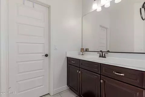 Bath - 2738 E Cherry Hill Dr, Gilbert, AZ 85298 photo 4 of 6
