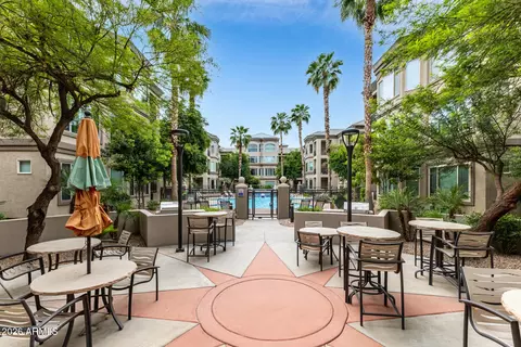 435 W Rio Salado Pkwy #305, Tempe, AZ 85281