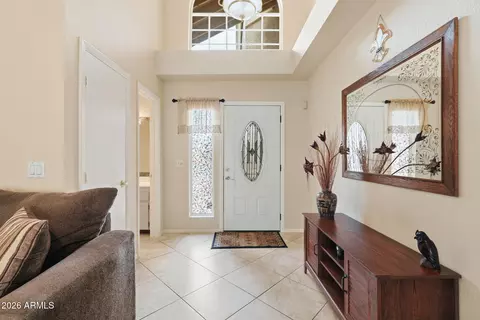 Entry Way - 506 E Kerry Ln, Phoenix, AZ 85024 photo 1 of 4