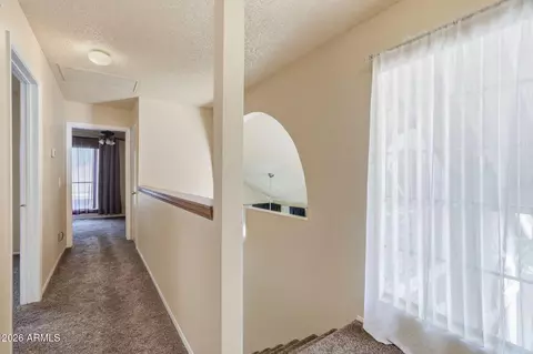 Entry Way - 506 E Kerry Ln, Phoenix, AZ 85024 photo 4 of 4