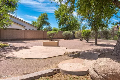 Exterior - 4133 E Reins Rd, Gilbert, AZ 85297 photo 6 of 8