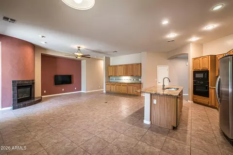 Living - 4133 E Reins Rd, Gilbert, AZ 85297 photo 4 of 6