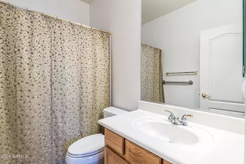 Bath - 4133 E Reins Rd, Gilbert, AZ 85297 photo 3 of 3