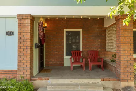 Exterior - 809 E Sheridan St, Phoenix, AZ 85006 photo 4 of 11