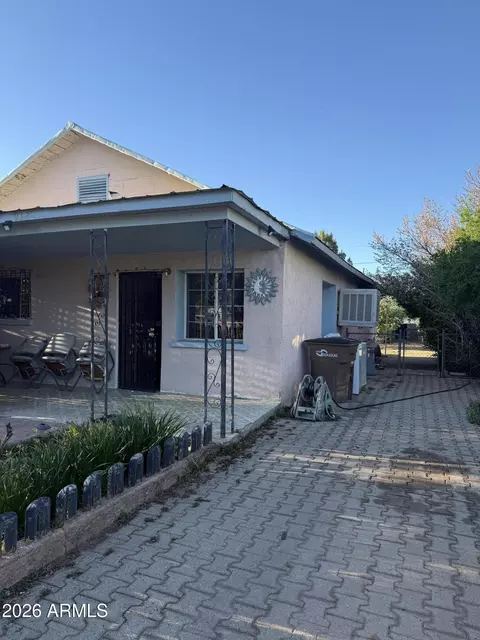 912 E 19th St E, Douglas, AZ 85607