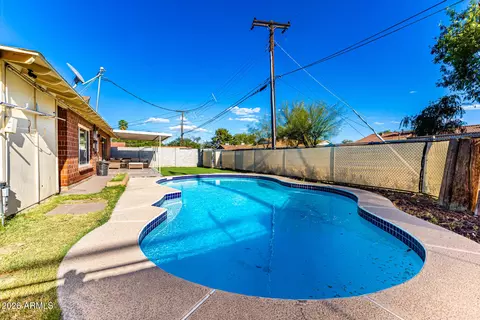 Exterior - 4243 W Tuckey Ln, Phoenix, AZ 85019 photo 5 of 5
