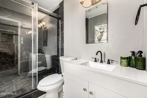 Bath - 4243 W Tuckey Ln, Phoenix, AZ 85019 photo 1 of 2