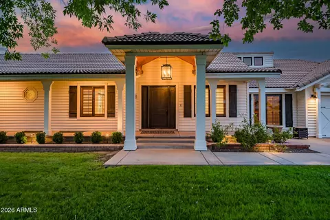 Exterior - 2520 E Winchester Dr, Gilbert, AZ 85297 photo 3 of 18