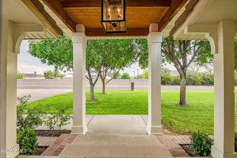 Exterior - 2520 E Winchester Dr, Gilbert, AZ 85297 photo 14 of 18
