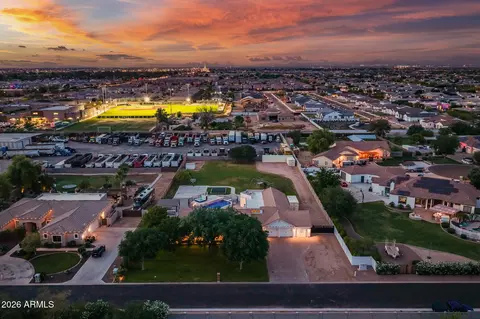 View/Area - 2520 E Winchester Dr, Gilbert, AZ 85297 photo 5 of 9