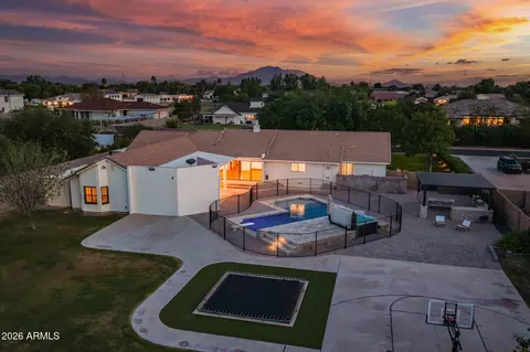View/Area - 2520 E Winchester Dr, Gilbert, AZ 85297 photo 4 of 9