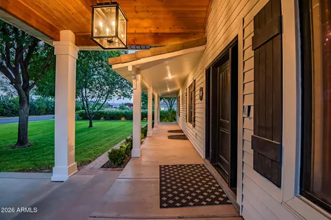 Exterior - 2520 E Winchester Dr, Gilbert, AZ 85297 photo 5 of 18
