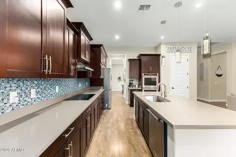 Kitchen - 3922 E Mia Ln, Gilbert, AZ 85298 photo 4 of 4
