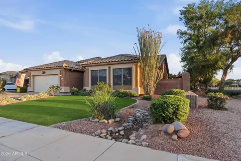 3869 E Washington Ct, Gilbert, AZ 85234 photo 4