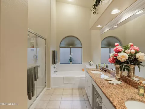 3869 E Washington Ct, Gilbert, AZ 85234 photo 17