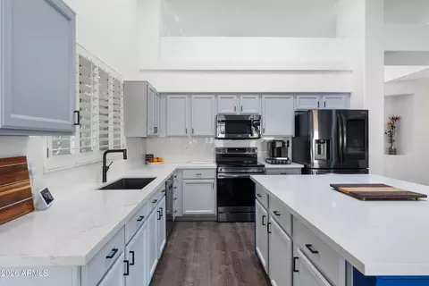 Kitchen - 2502 E Glenhaven Dr, Phoenix, AZ 85048 photo 1 of 3