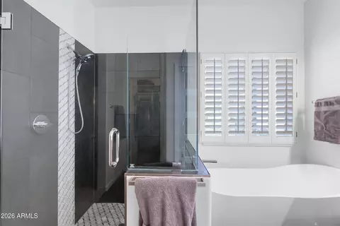 Bath - 2502 E Glenhaven Dr, Phoenix, AZ 85048 photo 4 of 4