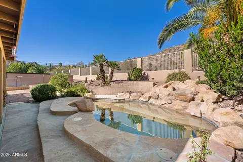 Exterior - 2502 E Glenhaven Dr, Phoenix, AZ 85048 photo 2 of 4
